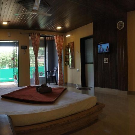 فندق Bluebell Residency ماهاباليشوار المظهر الخارجي الصورة