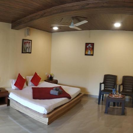 فندق Bluebell Residency ماهاباليشوار المظهر الخارجي الصورة