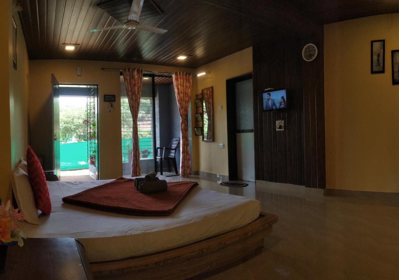 فندق Bluebell Residency ماهاباليشوار المظهر الخارجي الصورة