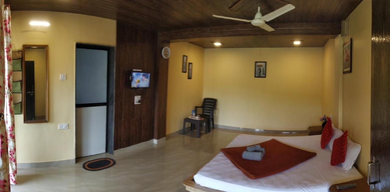 فندق Bluebell Residency ماهاباليشوار المظهر الخارجي الصورة